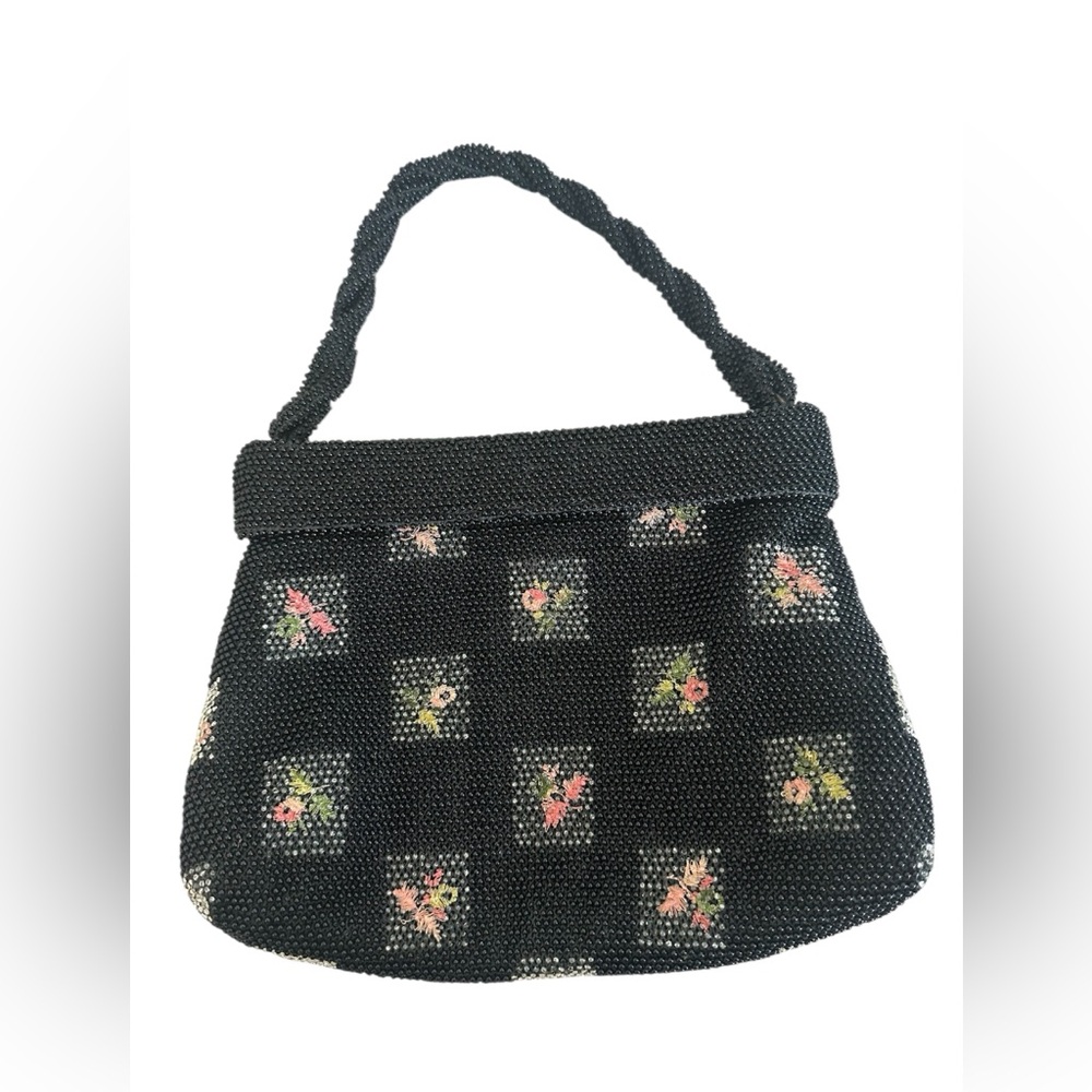 Vintage‎ beaded floral women’s bag with pink flowers
